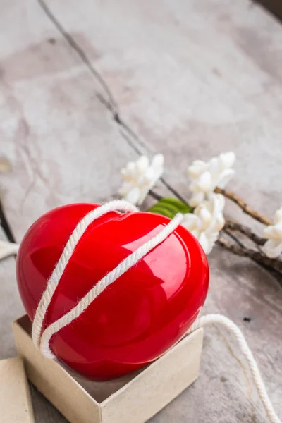 Corazón en forma de mesa . —  Fotos de Stock