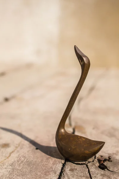 Swan made of iron — Stock Photo, Image