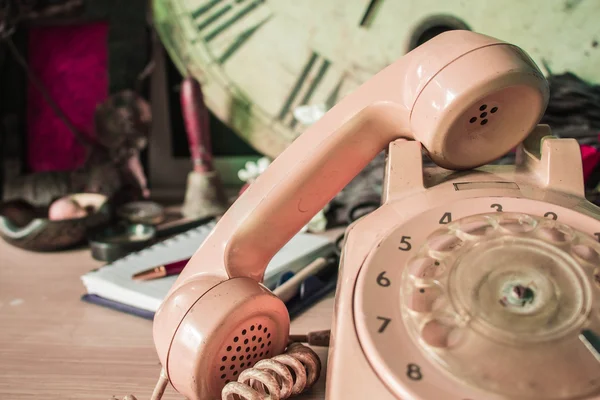 Gammel telefon bord af vintage . - Stock-foto