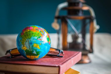 Dünyanın bir kitaplar iş yerinde