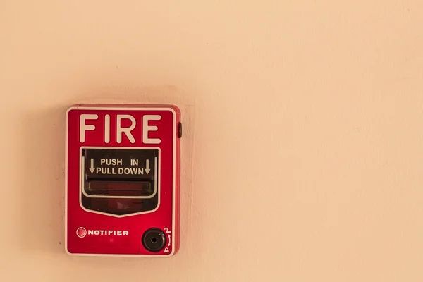 Botão para alertar o fogo . — Fotografia de Stock