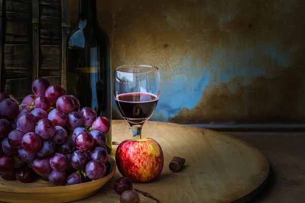 Vruchten en wijndruiven — Stockfoto