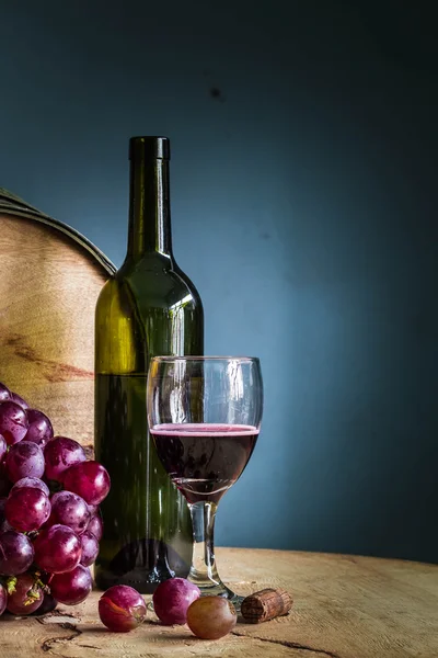 Vinné hrozny ve vinařství. — Stock fotografie