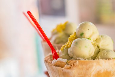 Taze hindistan cevizi dondurma 