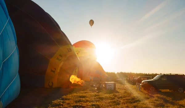 Brännaren Värmer Luften Ballongen För Flygning Ballong Himlen Och Flera — Stockfoto