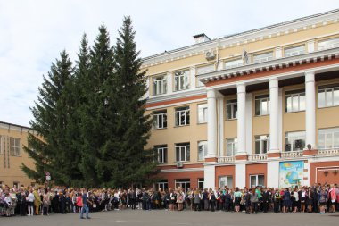 Çocuklar okula - Eylül, birinci sınıf bir tatil dön