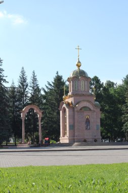 Yaz aylarında şehirde Şapel kilise