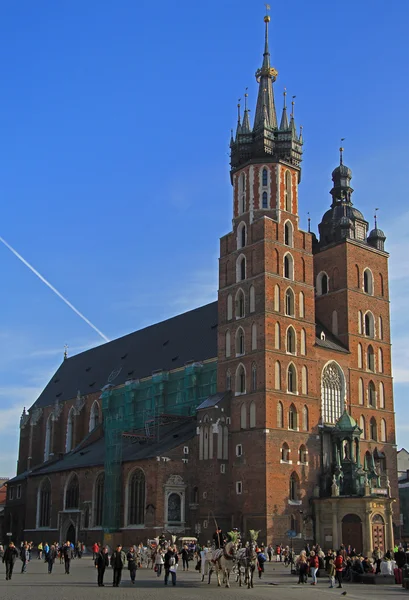 St. Marys Church, beroemde bezienswaardigheid in Krakau, Polen — Stockfoto
