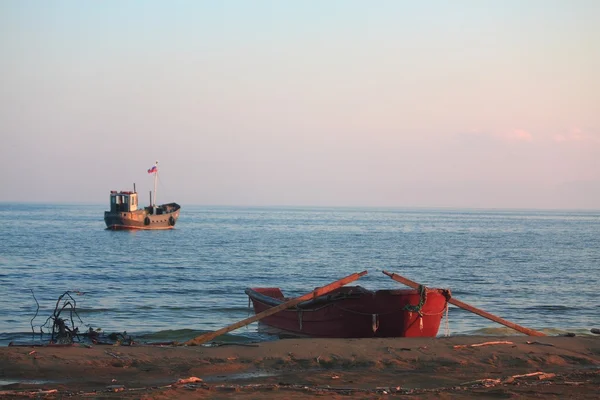 Oar och lansering på den Bajkalsjön — Stockfoto