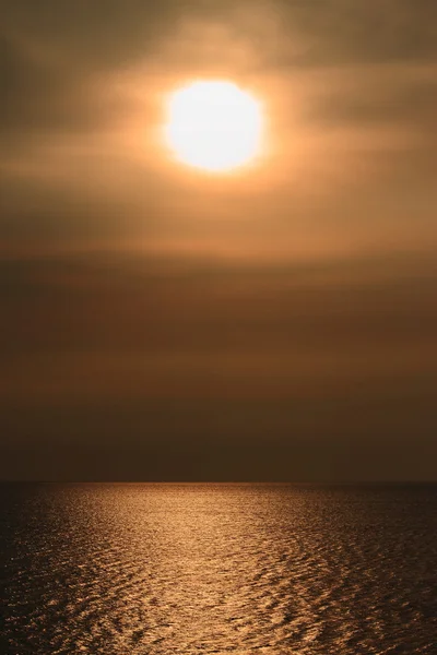 Sonnenuntergang auf dem Meer — Stockfoto