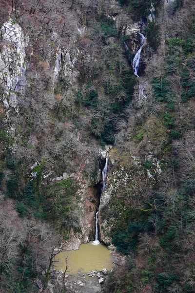 Una de las cascadas de Aguras cerca de Sochi — Foto de Stock