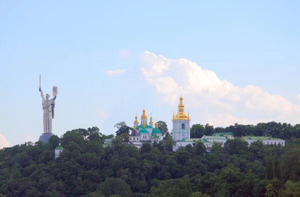 Heimat und Kiev pechersk lavra orthodoxes Kloster — Stockfoto