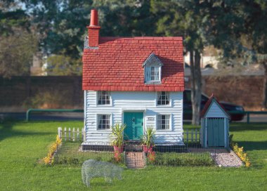 Erivan'da park küçük sanat evi