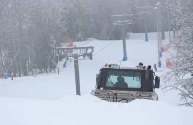 kar-çıkarmak Rosa Khutor Kayak merkezinde