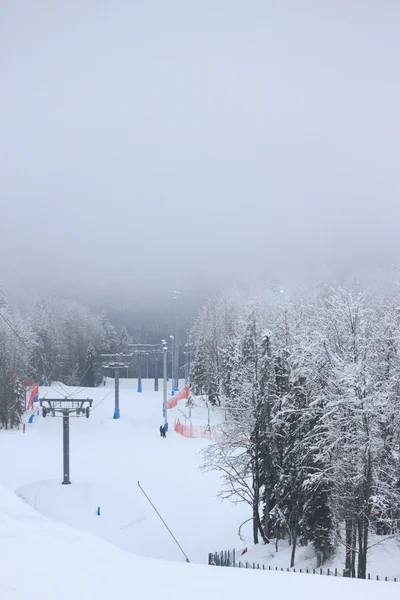 Lyžařské středisko Rosa Khutor poblíž Krasnaya Polyana — Stock fotografie