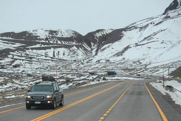 International road between Santiago and Mendoza — Stock Photo, Image