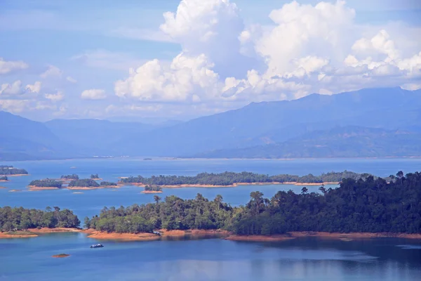 Ngum Nam Reservoir in Laos — Stock Photo, Image