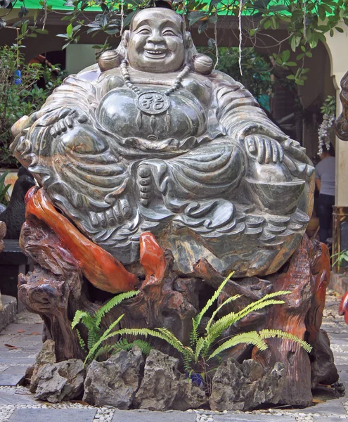 Estátua de buddha gordo em Hanói — Fotografia de Stock