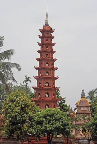 Tran Quoc pagode in Hanoi — Stockfoto