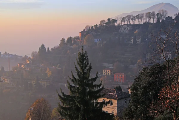 Blick auf die Oberstadt, Bergamotte — Stockfoto