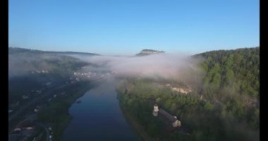 Sakson İsviçre, kayalar Lilienstein, kale Koenigstein