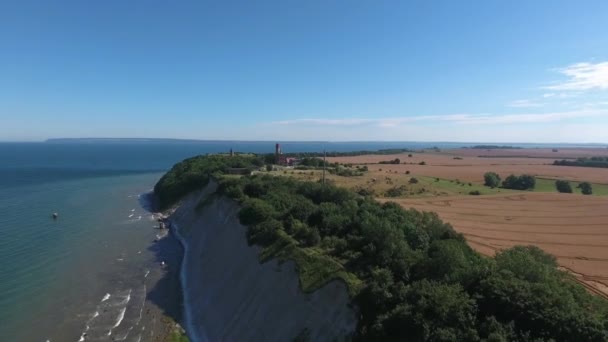 Kustlandskap på Kap Arkona på ön Rügen Östersjön — Stockvideo