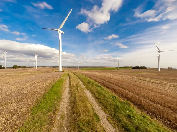 Wind turbine wind turbines wind energy wind power — Stock Photo, Image