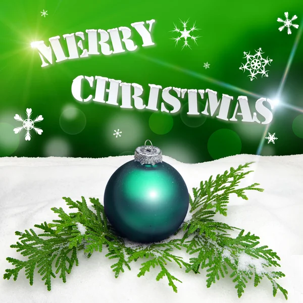 クリスマスの背景 - クリスマスの飾り緑 - 雪 — ストック写真