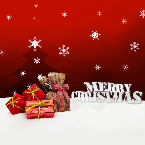 Рождественский фон - елка - подарки - красный - Снег — стоковое фото