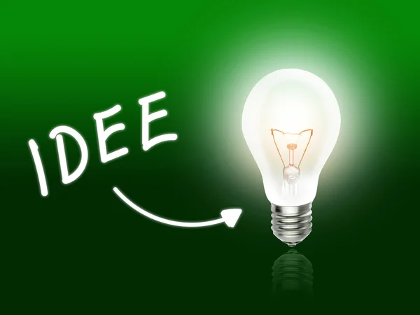 Idee 電球ランプ エネルギー ライト グリーン — ストック写真