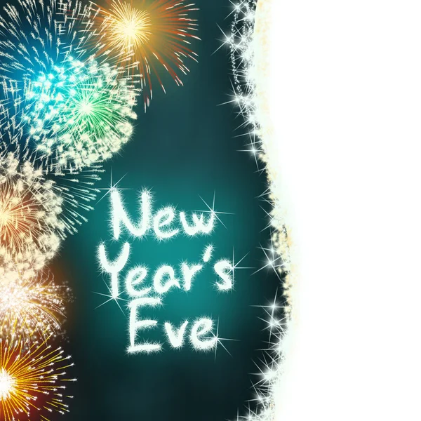 Yeni yıl arifesinde yıldönümü havai fişek kutlama parti turkuaz