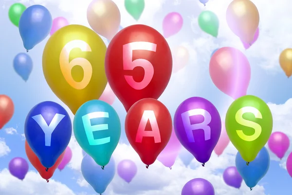 65 Jahre Happy Birthday Ballon bunte Luftballons — Stockfoto