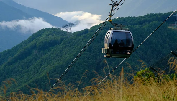 Téléphérique Télécabine Jusqu Sommet Montagne Vue Aérienne Roza Khutor Avec — Photo