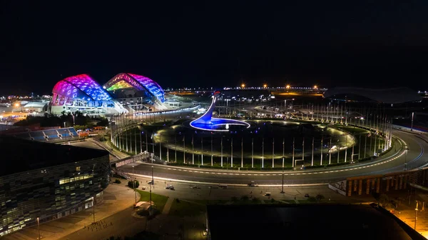Sochi, Rússia - 11 set 2020: Sochi Olympic Park. Fisht Stadium and the Olympic flame, Rússia — Fotografia de Stock