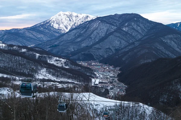 La estación de esquí de Krasnaya Polyana. Rosa Khutor. Sochi. Rusia. —  Fotos de Stock