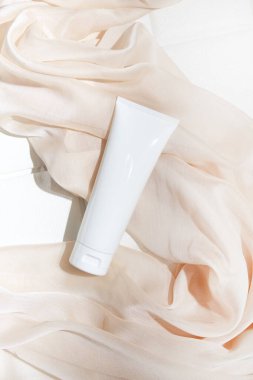 güzellik modası makyaj şişesi losyonu krem ürün cilt sağlık konsepti arka planda