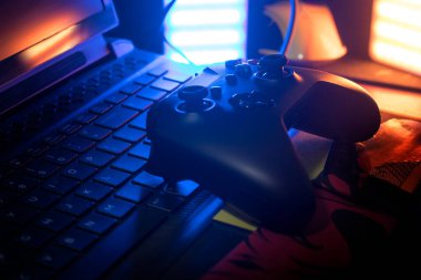 Oyun teçhizatı ve eskrim yarışması, online yayın, turnuva konsepti