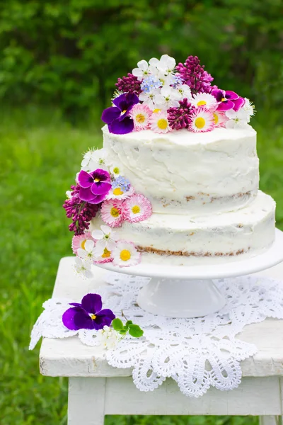 Pastel de boda desnuda — Foto de Stock