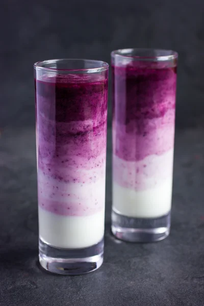 Lezzetli ombre blueberry smoothie — Stok fotoğraf