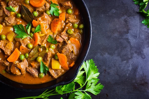 Beef stew with vegetables — Stock Photo, Image