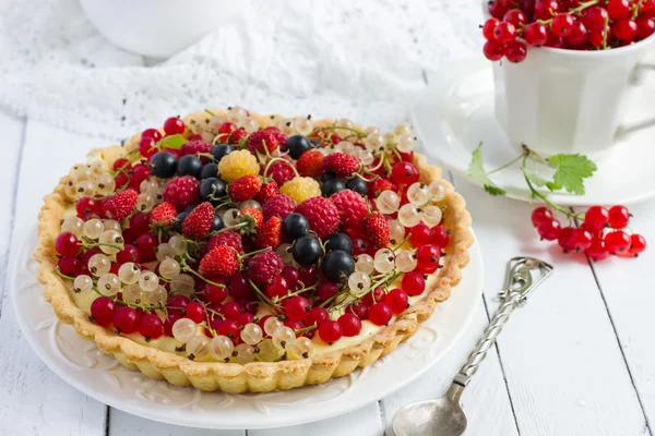 Tart cu fructe de padure proaspete — Fotografie, imagine de stoc