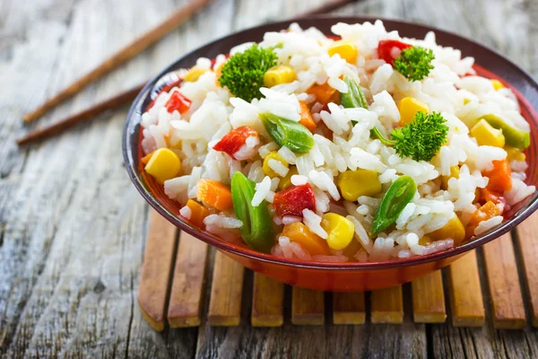 Arroz con verduras —  Fotos de Stock