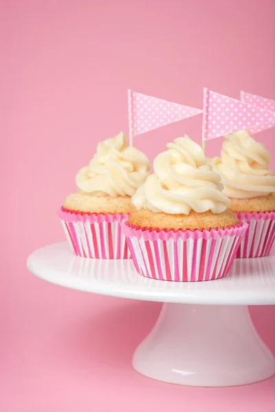 Cupcakes festivos com cobertura — Fotografia de Stock