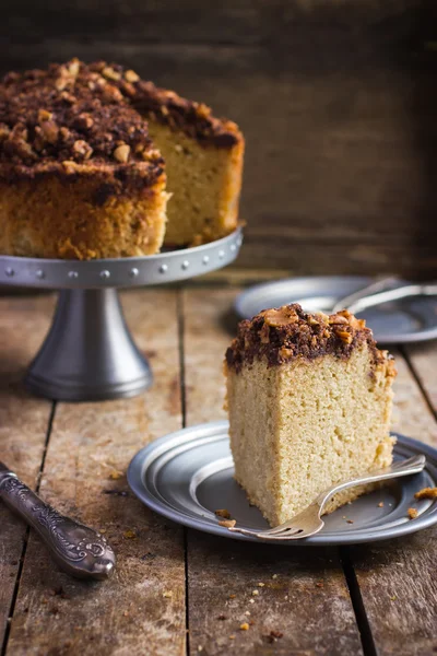 Kuchen mit Schokolade und Nüssen Streusel — Stockfoto