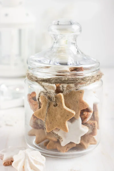 Biscuits de Noël en bocal en verre — Photo