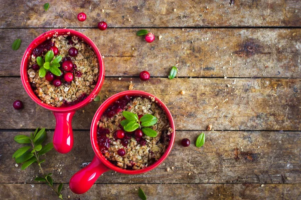 Delicious gluten free cranberry crumble pie — Stock Photo, Image