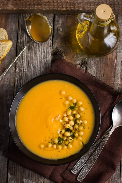 Pumpkin and chickpeas soup — Stock Photo, Image