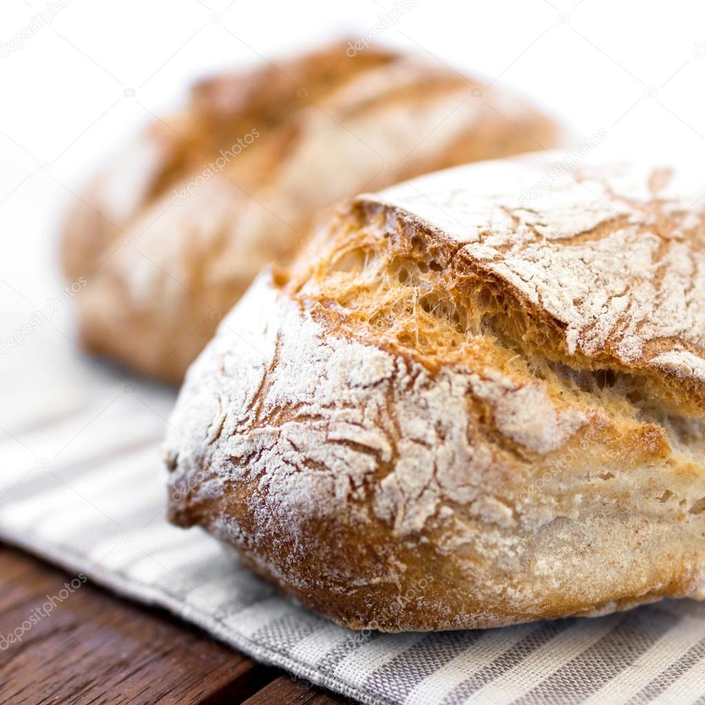 Rustikales Brot — Rezepte Suchen