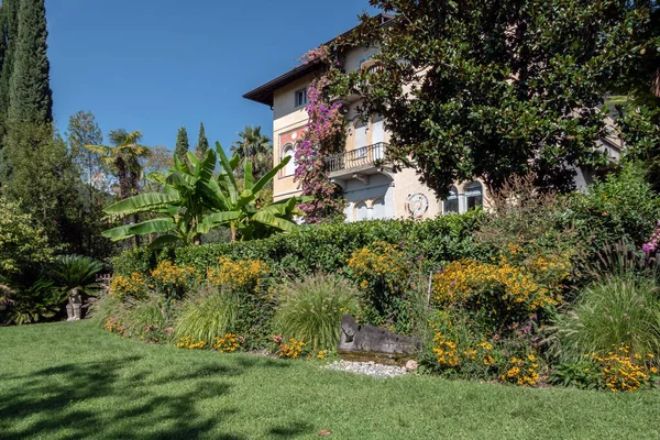 Andre Heller Botanik Bahçesi. Gardone Riviera BS, ITALY - 25 Ağustos 2020