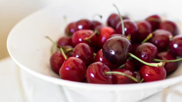 Ripe cherries — Stock Photo, Image